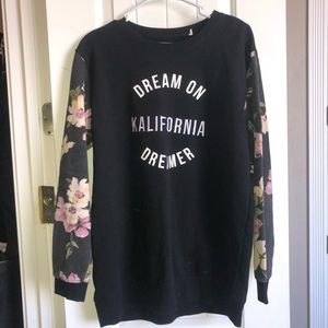 KENDALL + KYLIE SWEATSHIRT